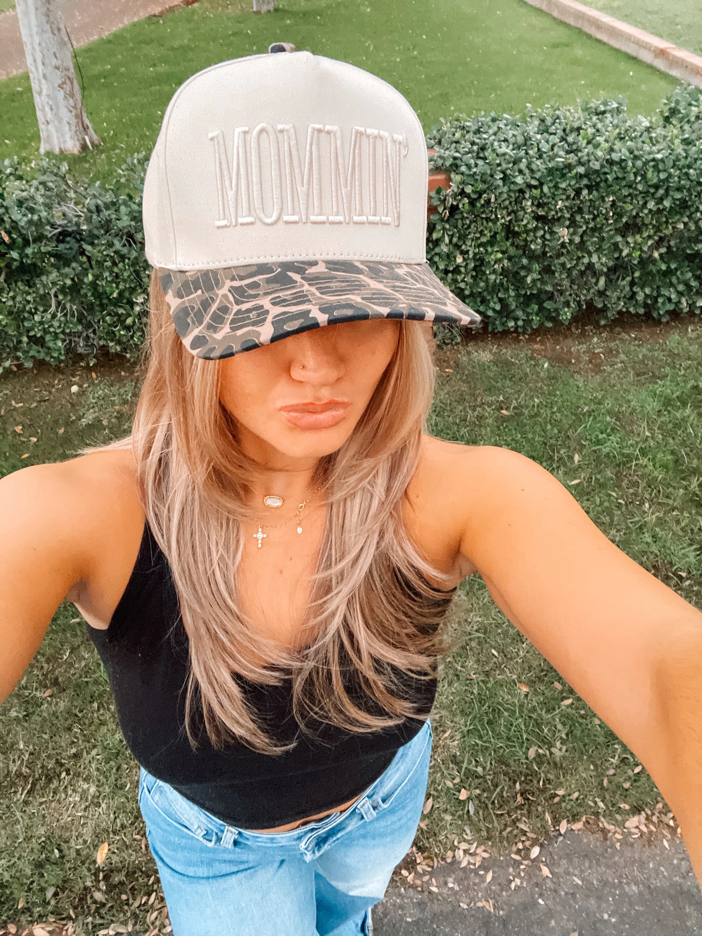 Mommin’ Trucker Hat