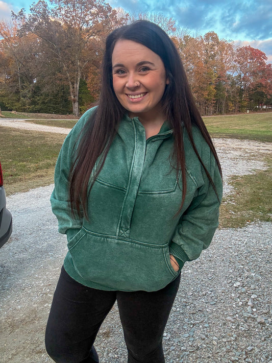 Oversized kangaroo pullover