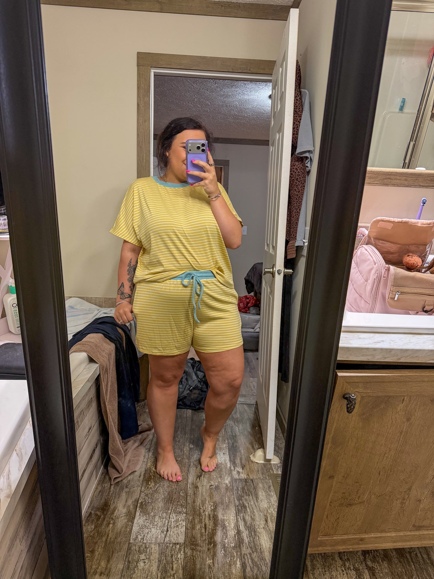 Relaxed Striped short set-yellow